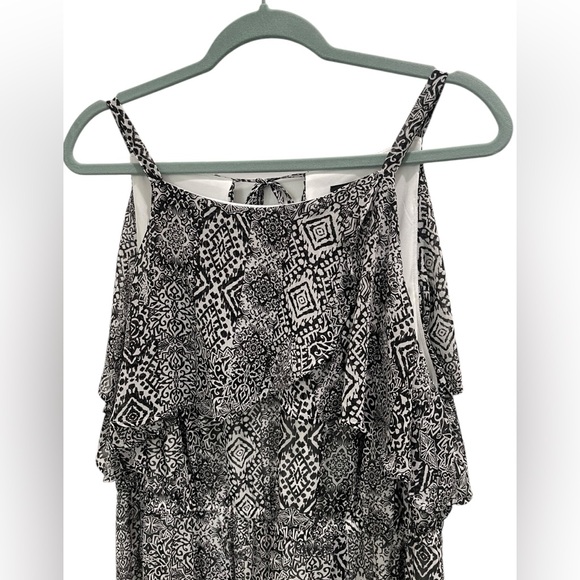 Torrid Ikat Chiffon Women's Black and White Maxi Dress Size 2X - Picture 4 of 13